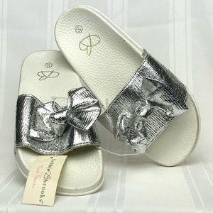 Bobbie brooks slides